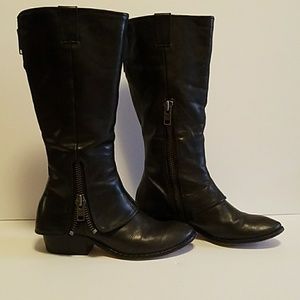 Kork Ease Leather Boots with Zippers